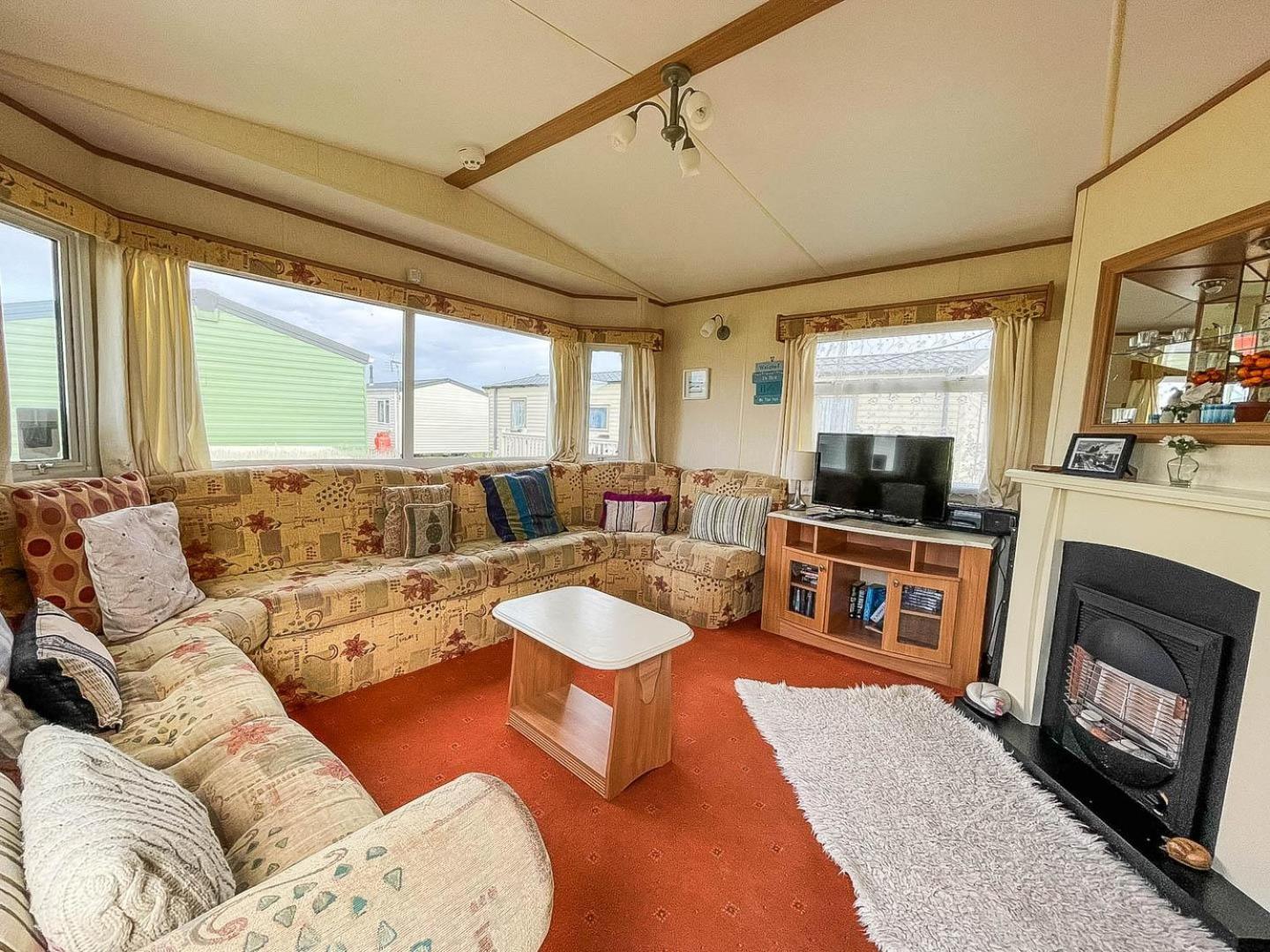 8 Berth Caravan For Hire At Heacham Holiday Park In Norfolk Ref 21024F Hotel Exterior photo